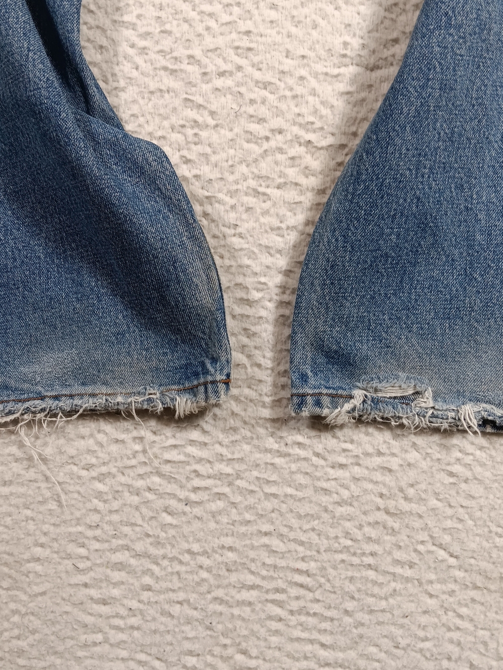 Vintage Lucky Brand Jeans Mens 34x30 Blue Denim Bootleg Button Fly Distressed - Picture 10 of 15